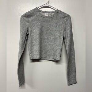 Artizia TNA Gray Waffle Knit Long Sleeve Crop Top Shirt Size Small